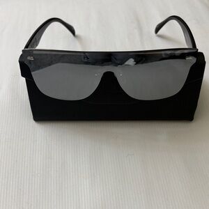 Stylish Black Sunglasses
